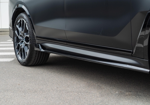 Новый обвес для BMW X7 LCI у официального дилера BMW