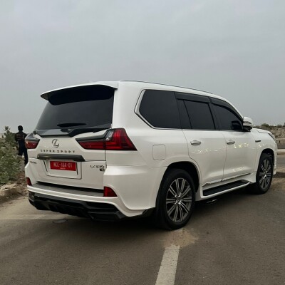 White Lexus LX570 from Karachi, Pakistan