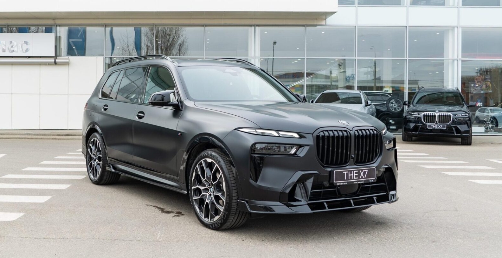 Новый обвес для BMW X7 LCI у официального дилера BMW